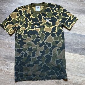 Kids Adidas Camo Short Sleeve Shirt Size XL